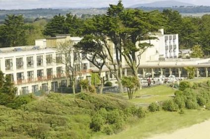 Kelly's Resort Hotel