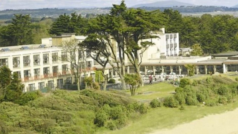 Kelly's Resort Hotel Exterior