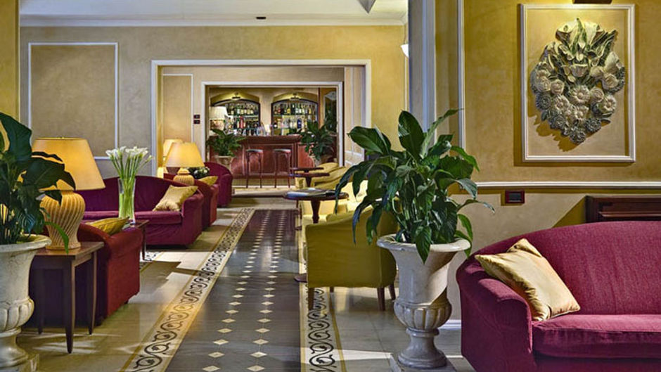 Corona D'Italia Hotel Lobby