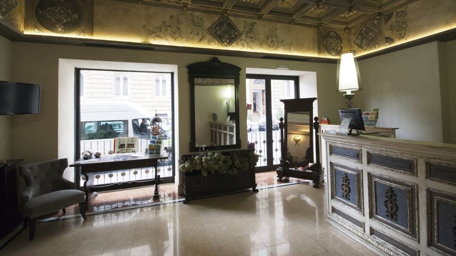 Hotel Veneto Palace Lobby