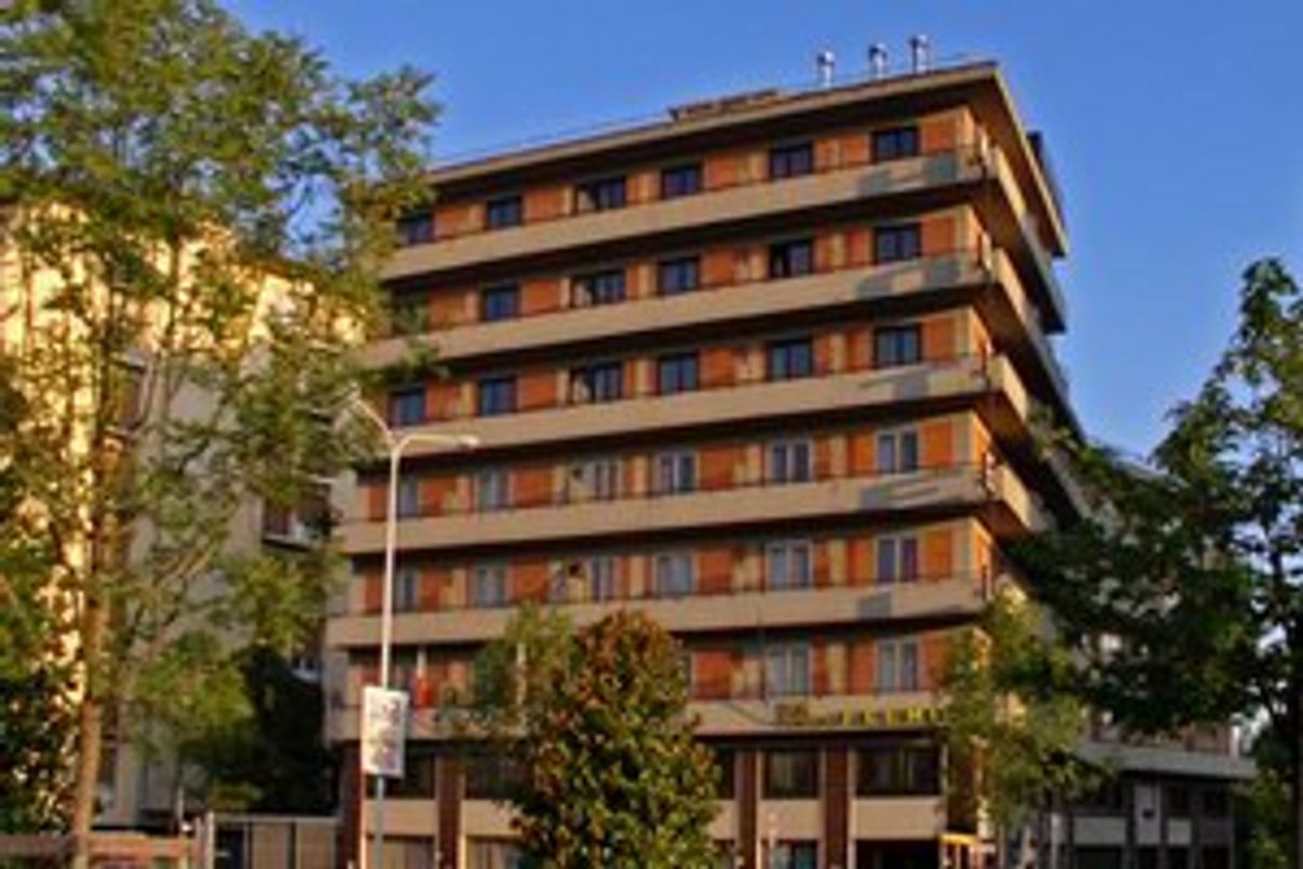 Un ristorante di sapori mediorientali dentro a un hotel elegante. 📍Me-zè  via Lamberti 5 - Firenze #ristorantiromantici #ristorantidaprovare  #ioamofirenze, image size:1200x800