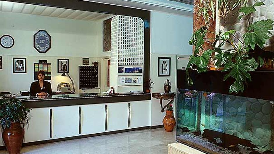 Kennedy Hotel Lobby