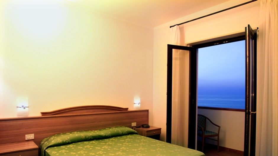 Kennedy Hotel Suite