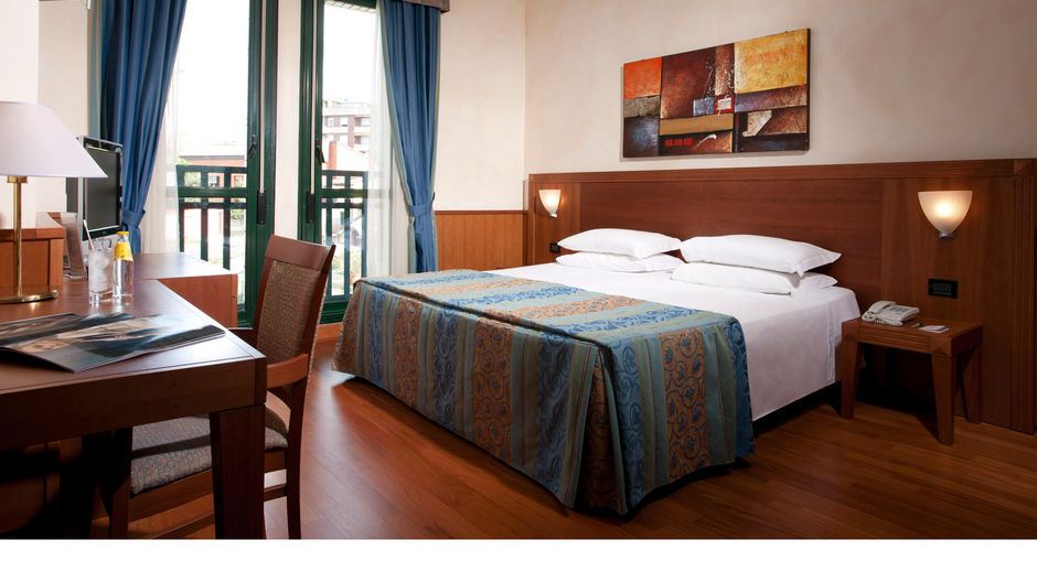 Hotel Raffaello Room