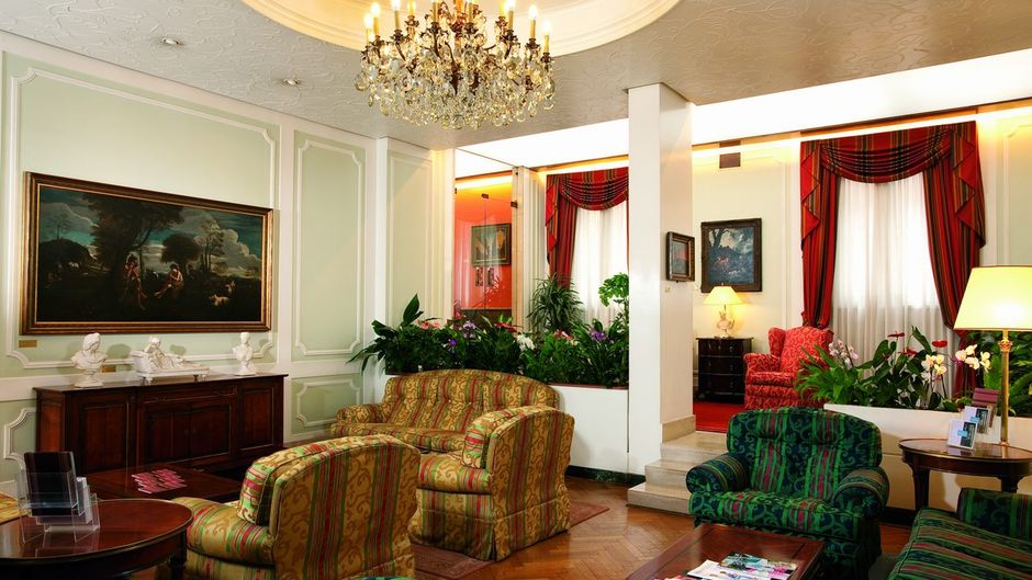 Hotel Victoria Roma Lobby