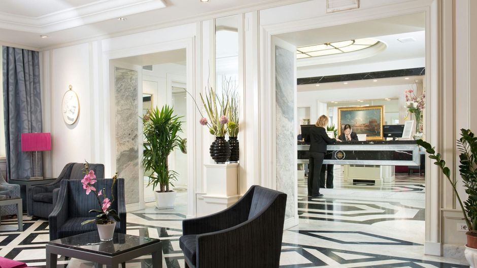 Imperiale Hotel Lobby