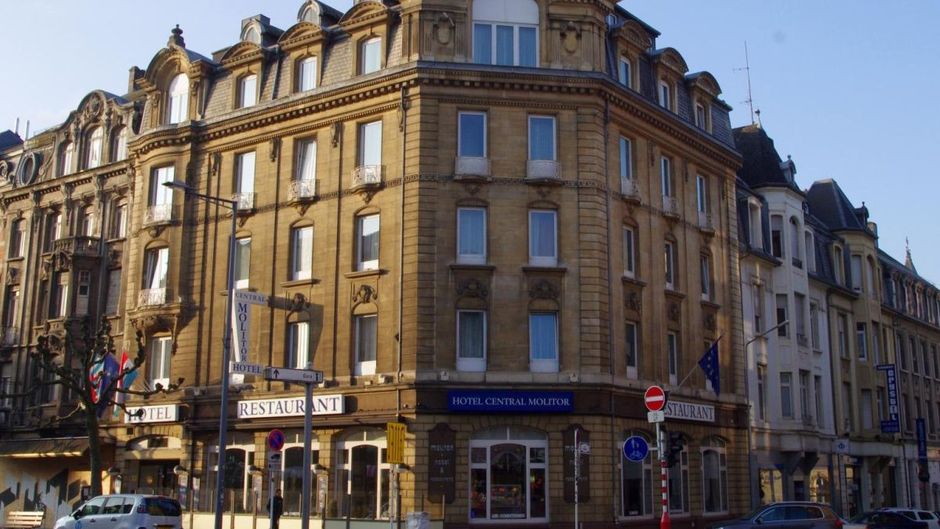 Hotel Central Molitor Exterior