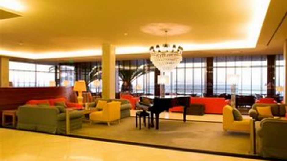 Hotel Algarve Casino Lobby