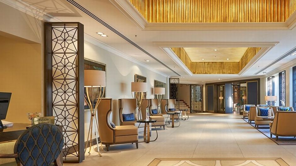 Dona Filipa Hotel Lobby