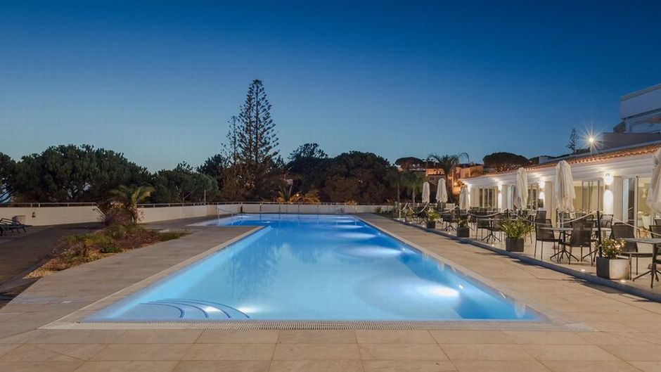 Dona Filipa Hotel Pool