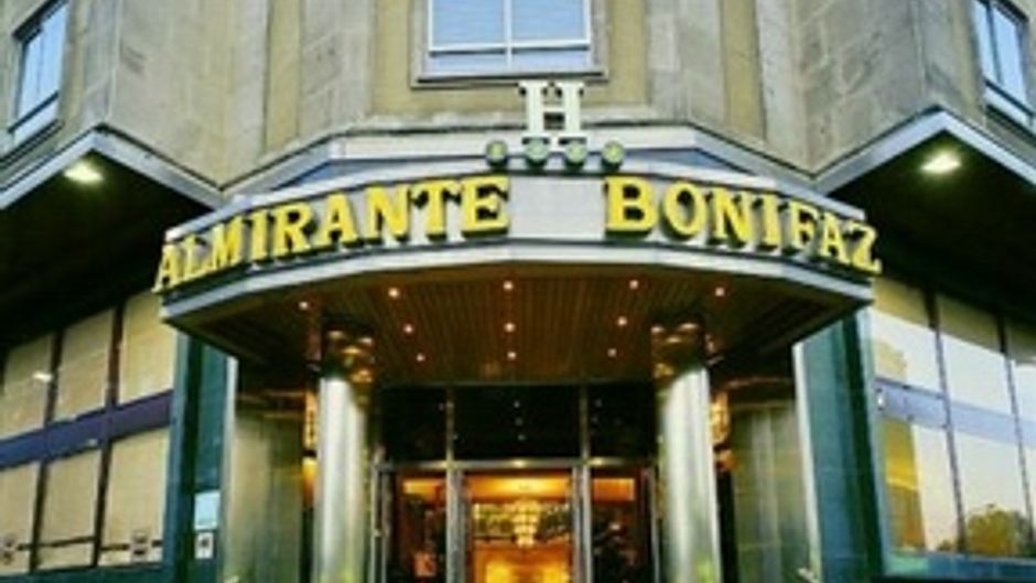 Hotel Almirante Bonifaz Exterior