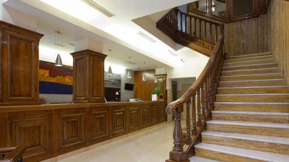 Don Curro Hotel Lobby