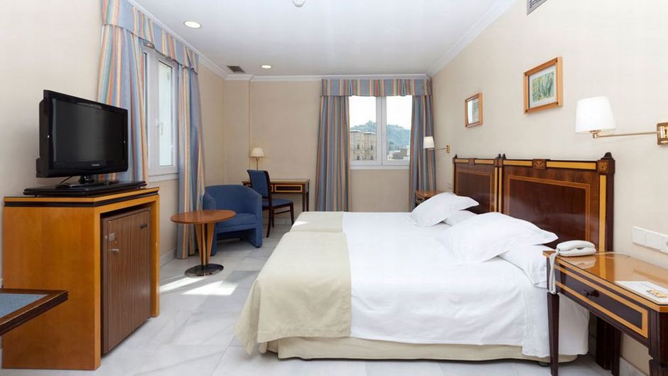 Don Curro Hotel Room