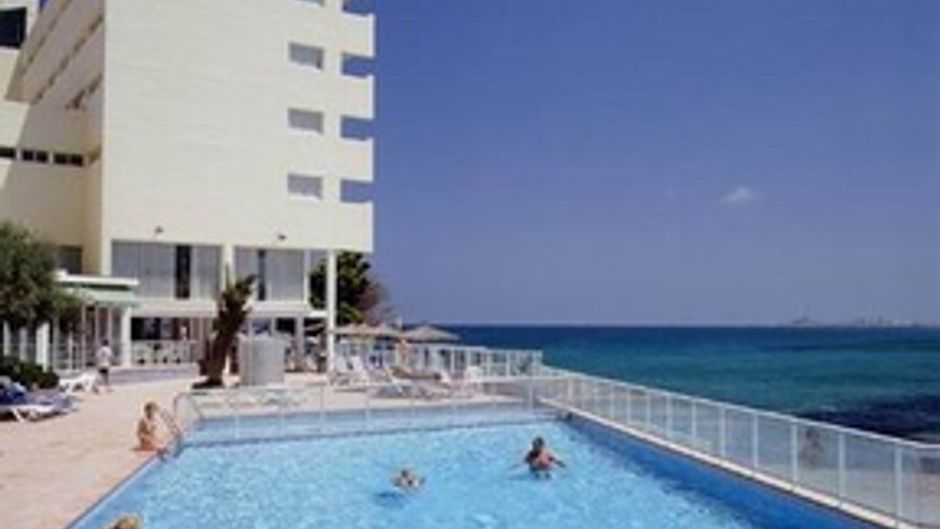 Galua Hotel Pool