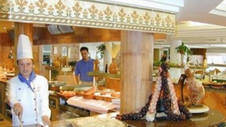 Galua Hotel Restaurant