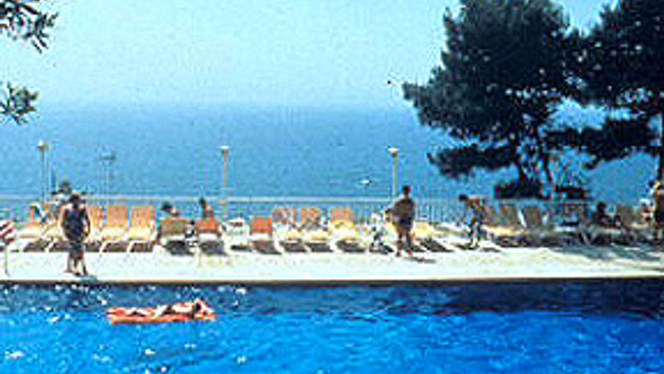 Hotel Roger de Flor Pool