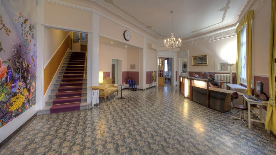 Hotel Bellevue Lobby
