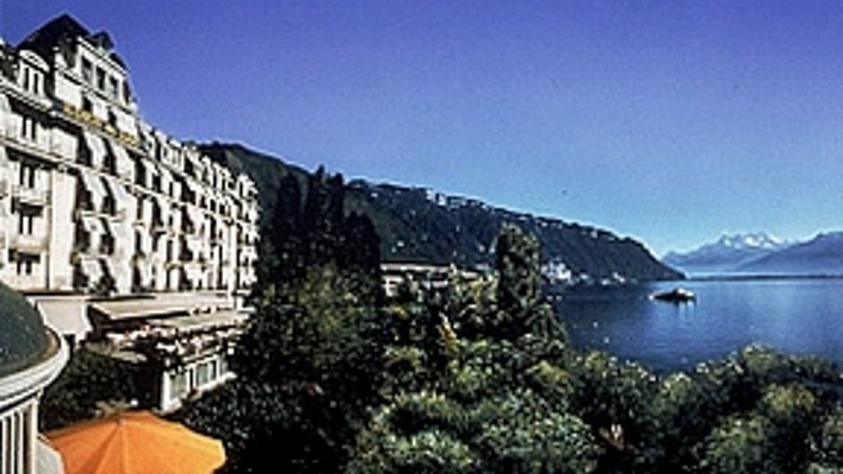 Hotel Eden Palace Au Lac Exterior