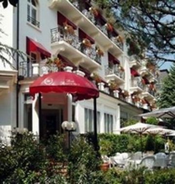 Carlton Boutique Hotel