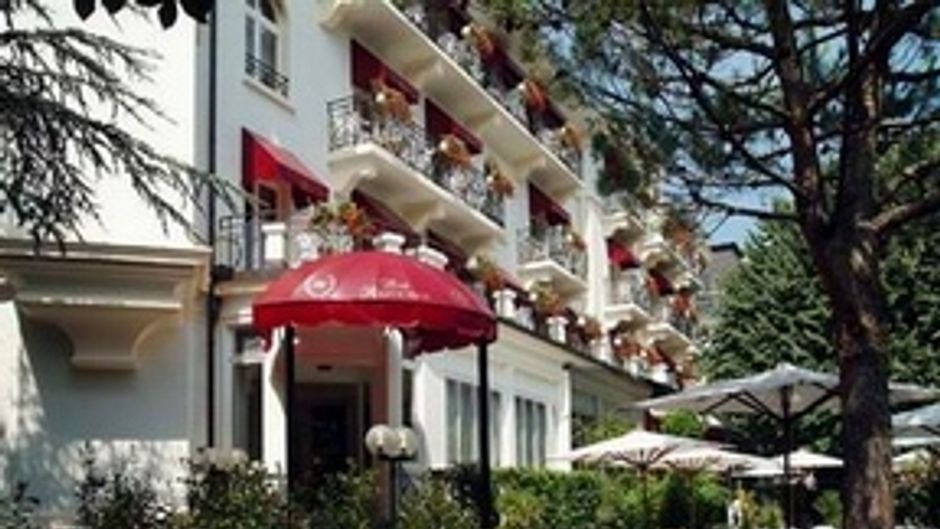 Carlton Boutique Hotel Exterior