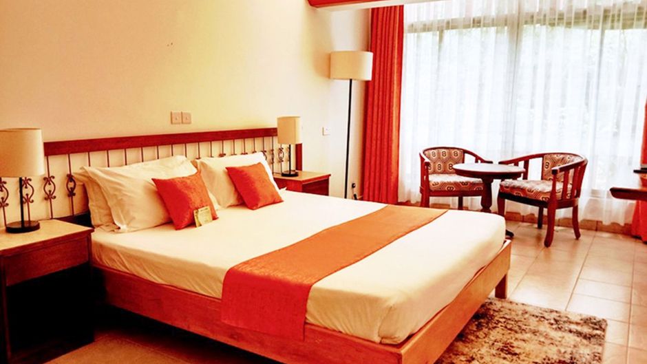 Boulevard Hotel Room