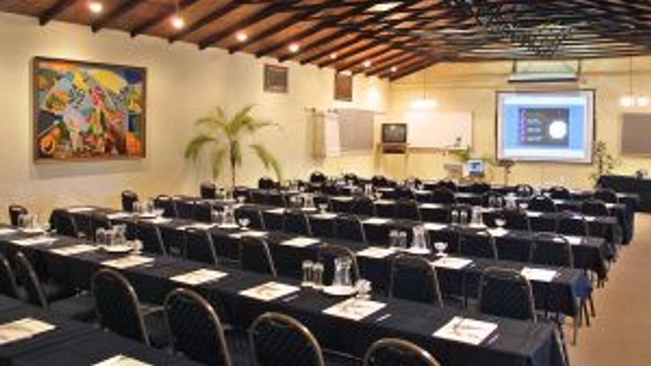 Hotel Numbi and Garden Suites Meeting