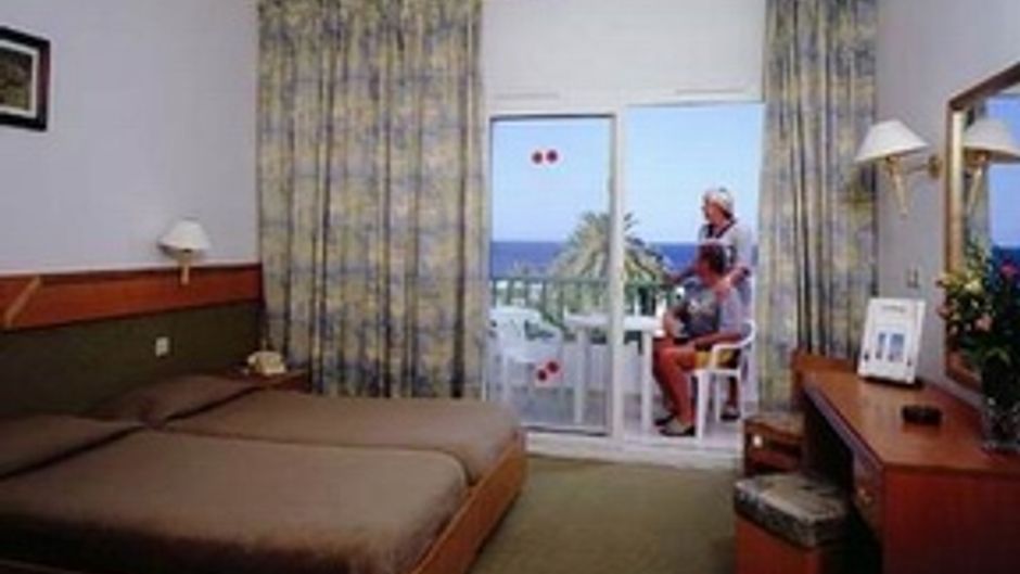 El Mouradi Skanes Room
