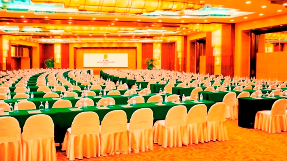 Hua Ting Hotel & Towers Meeting