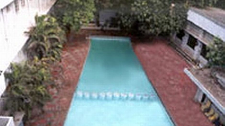 New Woodlands Hotel Pool