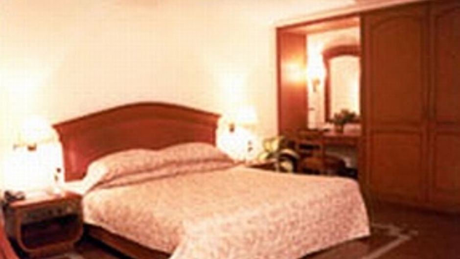 New Woodlands Hotel Suite