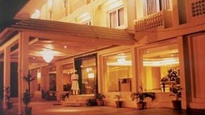 Hotel Ritz Plaza
