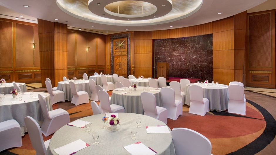 Crowne Plaza Chennai Adyar Park Banquet