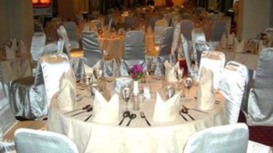 Elmi Hotel Banquet