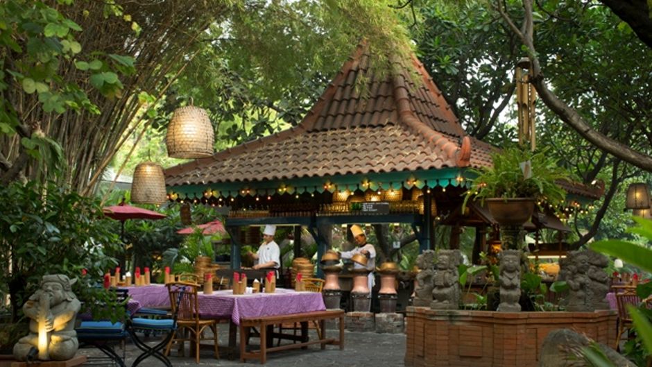 Bumi Surabaya City Resort Restaurant