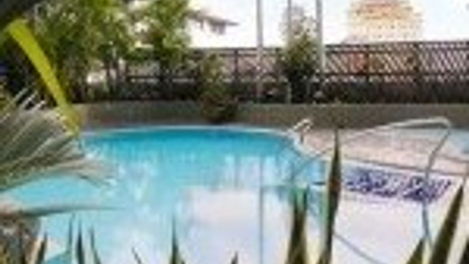 Hotel Royal Penang Pool