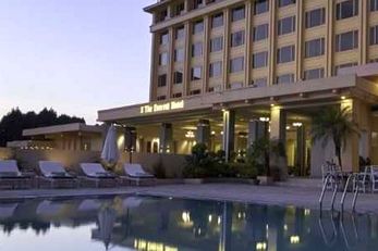 The Everest Hotel