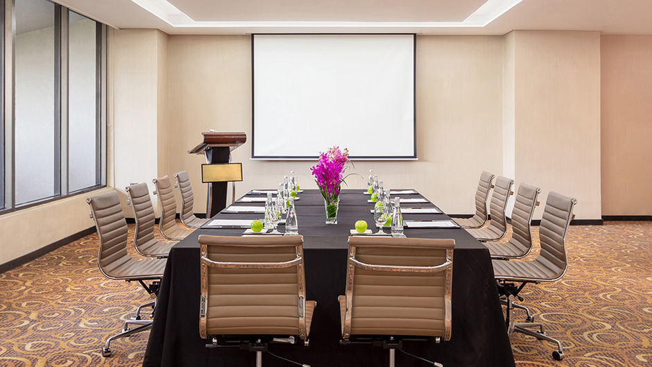 Dusit Thani Manila Meeting