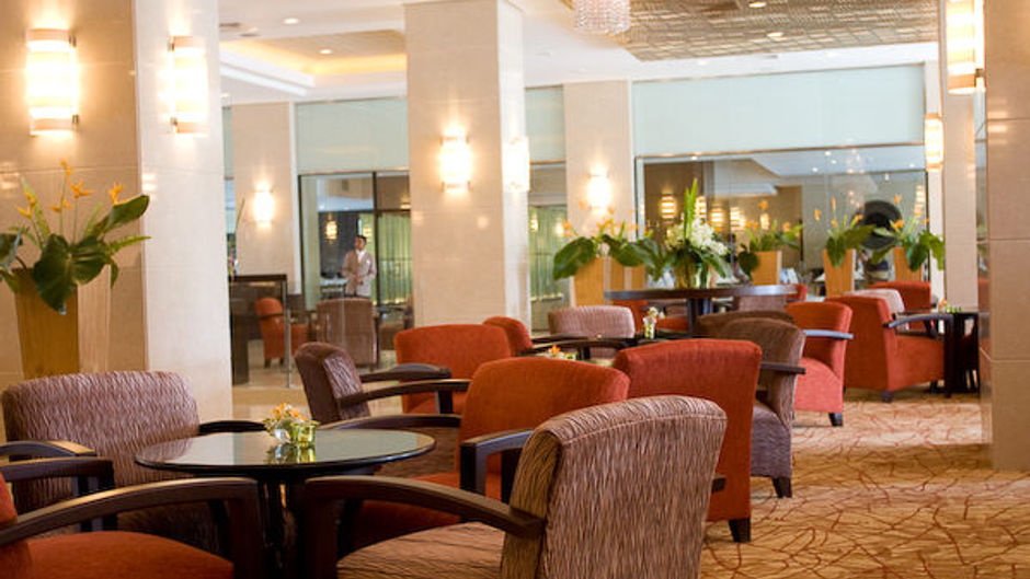 Cinnamon Lakeside Colombo Lobby