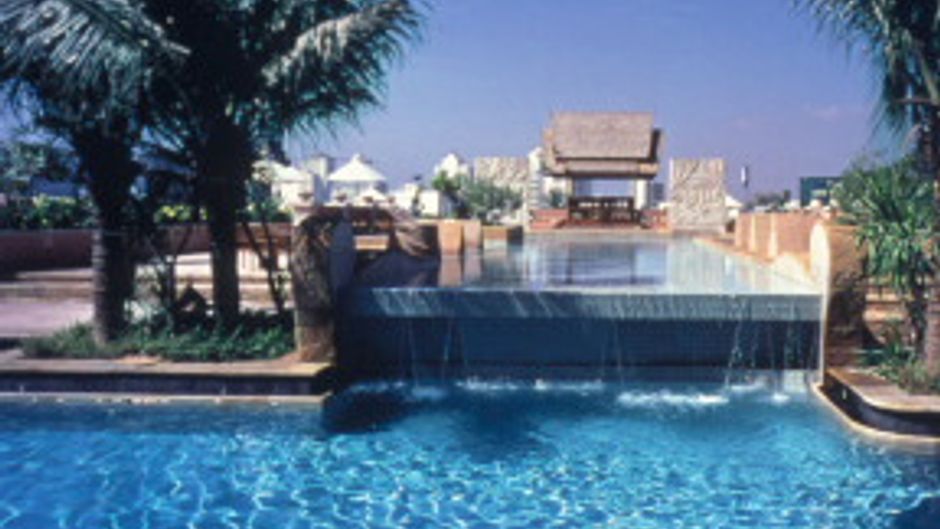 Century Park Hotel Pool