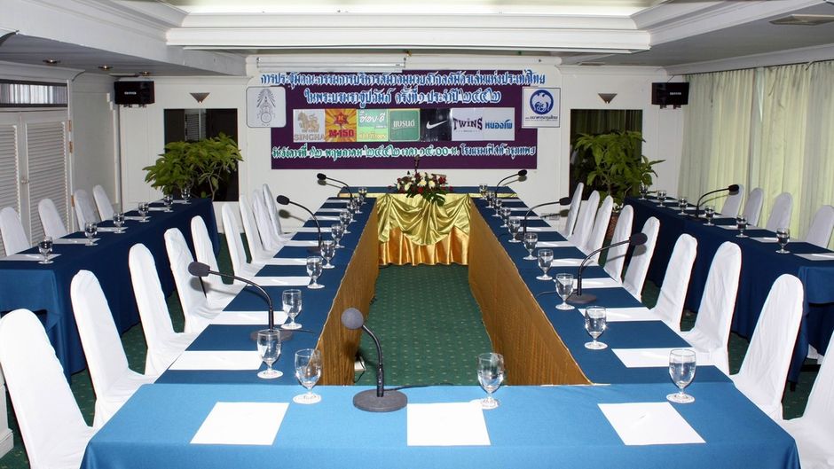 First Hotel Bangkok Meeting