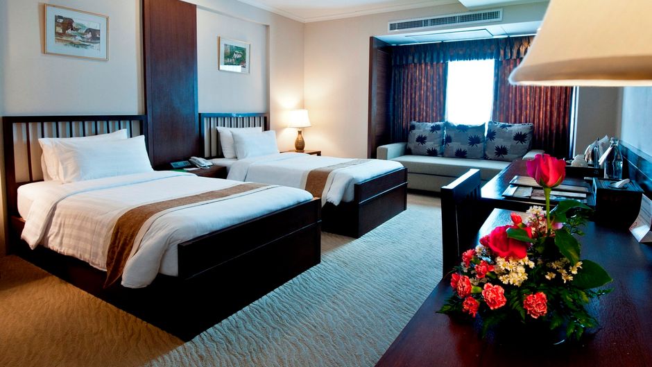 Moevenpick Suriwongse Hotel Chiang Mai Room