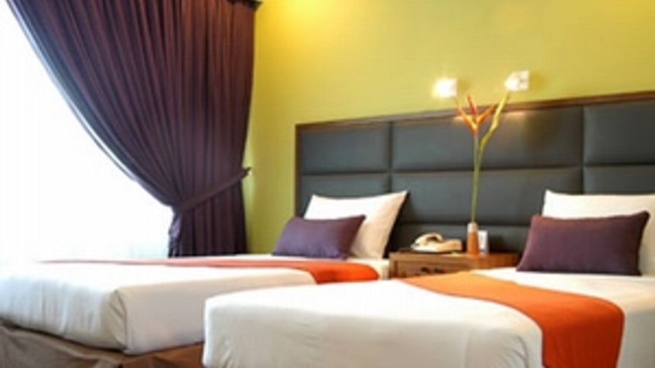 Narai Hotel Room