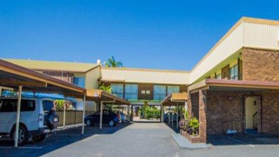 Hampton Villa Motel Exterior