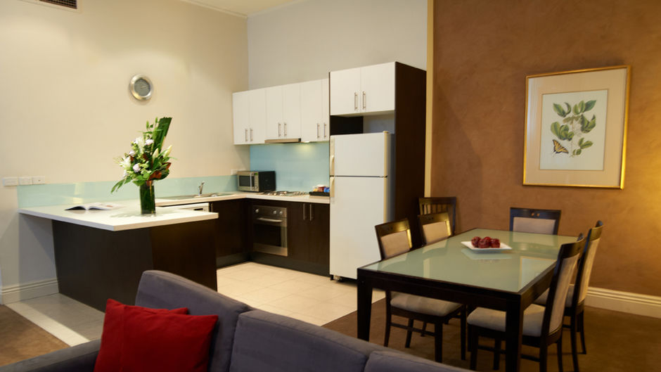 Gordon House Apartments Suite