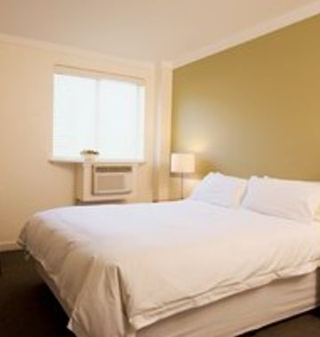 Sullivans Hotel