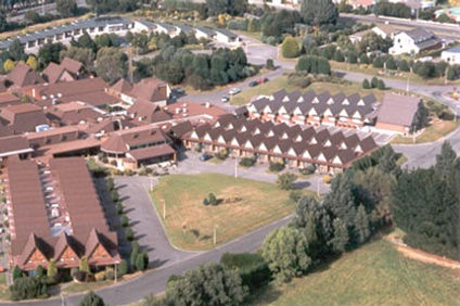 Ascot Park Hotel