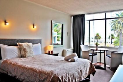 VR Napier Hotel