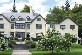 Seven Hills Inn