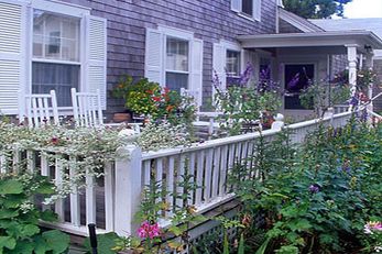 Isaiah Hall Bed & Breakfast Inn