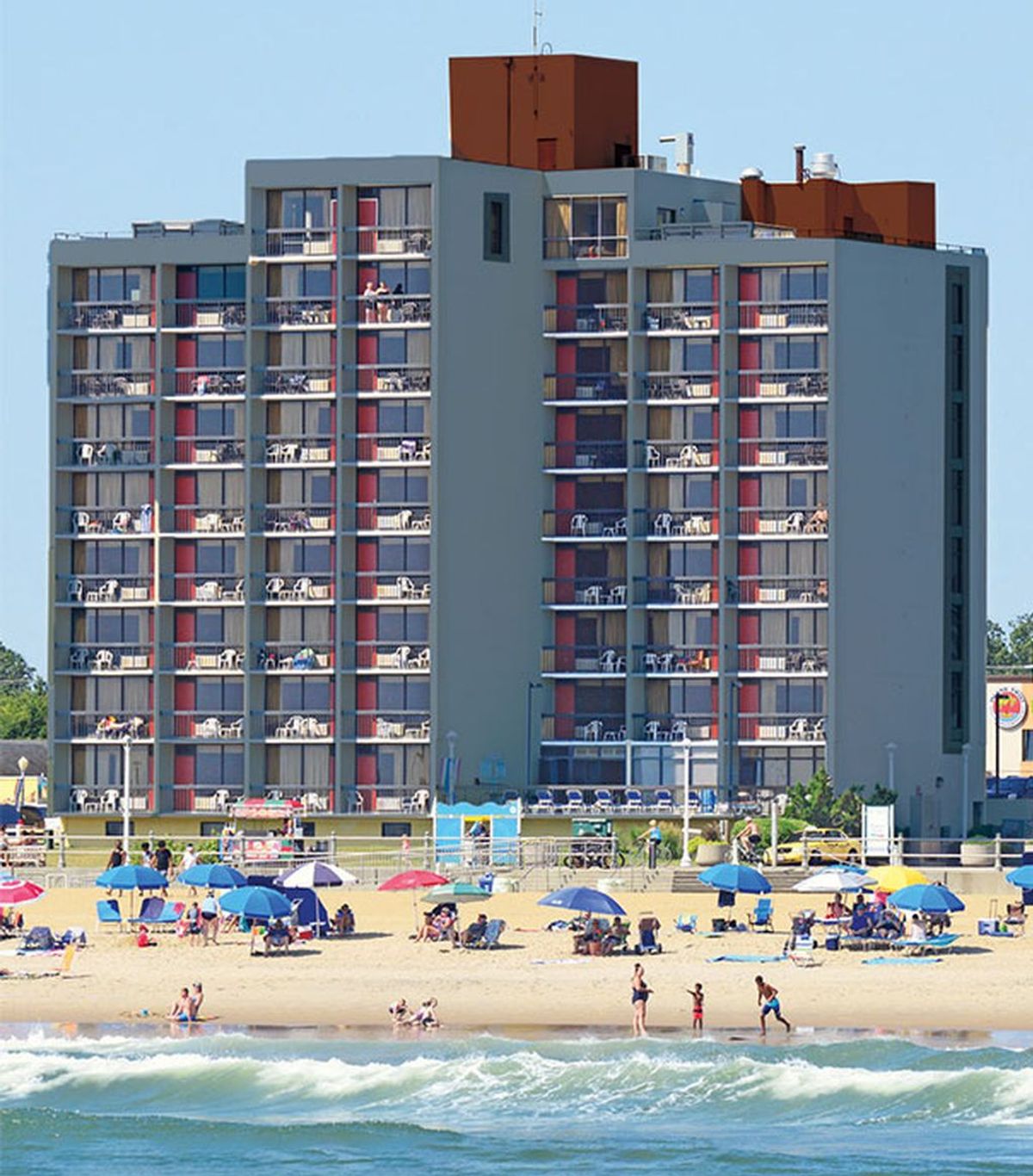 The Breakers Resort Inn Images & Videos Tourist Class Virginia Beach